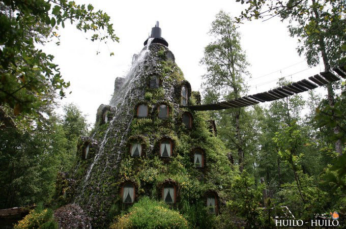 神奇的魔法木制酒店，童话森林里的城堡(图1)